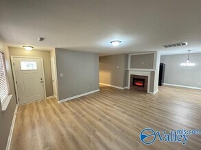 4307 Chalet Cir NW in Huntsville, AL - Building Photo - Building Photo