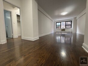 EAST 69 STREET, Unit 2B in New York, NY - Building Photo - Building Photo