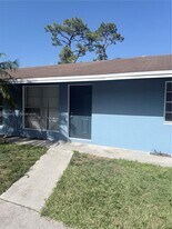 2641 SE Clayton St in Stuart, FL - Building Photo
