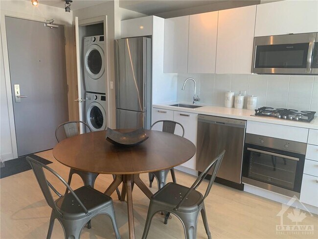 203 Catherine St in Ottawa, ON - Building Photo - Building Photo