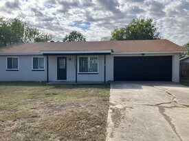 13615 Primwood St in San Antonio, TX - Building Photo