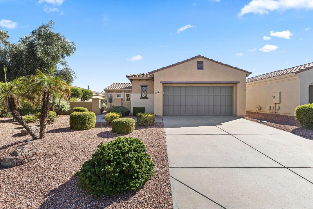 12911 W Rincon Dr in Sun City West, AZ - Building Photo