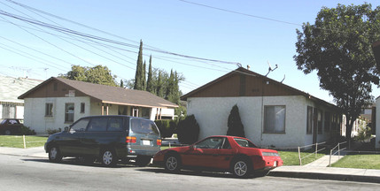 6014-6030 Gifford Ave in Huntington Park, CA - Building Photo - Building Photo