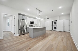 701 N 40th St in Philadelphia, PA - Building Photo - Building Photo