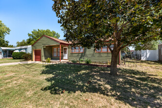 3438 S Osage St in Wichita, KS - Building Photo - Building Photo