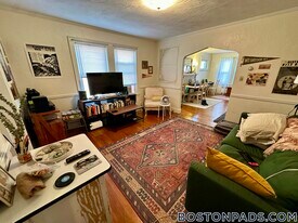 262 Corey Rd, Unit 1 in Boston, MA - Building Photo