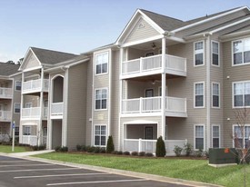 Crossroads At Lake Oconee Apartments