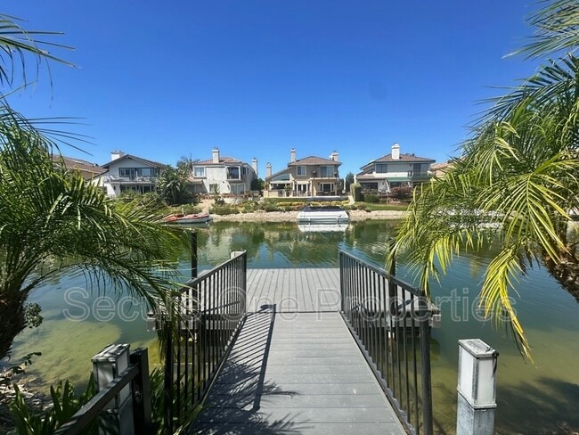 1415 Redsail Cir in Westlake Village, CA - Building Photo - Building Photo
