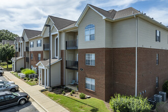 Emerald Ridge in Huntsville, AL - Building Photo - Building Photo