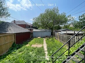 55 Barnesdale Ave N in Hamilton, ON - Building Photo - Building Photo