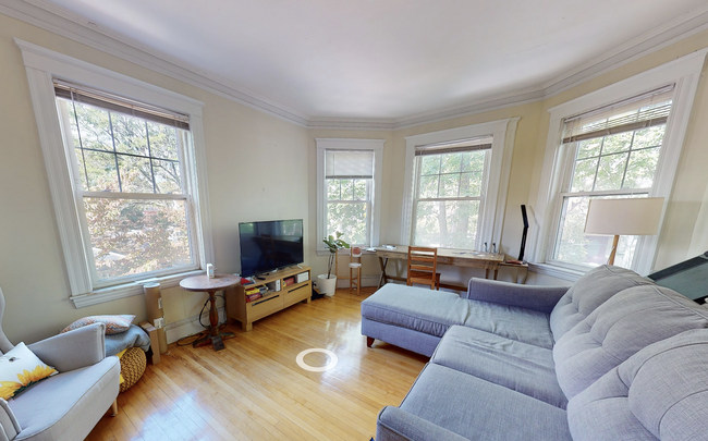 6 Forest St, Unit 6 in Cambridge, MA - Building Photo - Building Photo