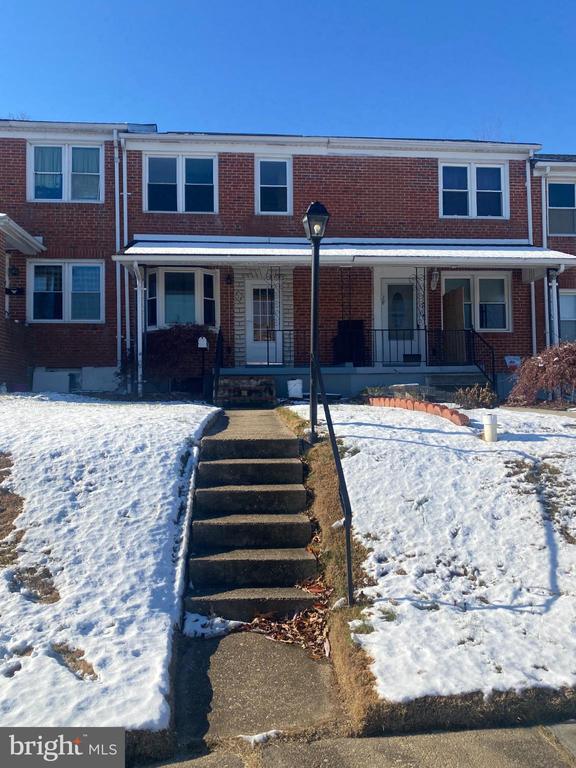 property at 518 Chalcot Square