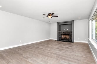11754 Steeves St in Maple Ridge, BC - Building Photo - Building Photo