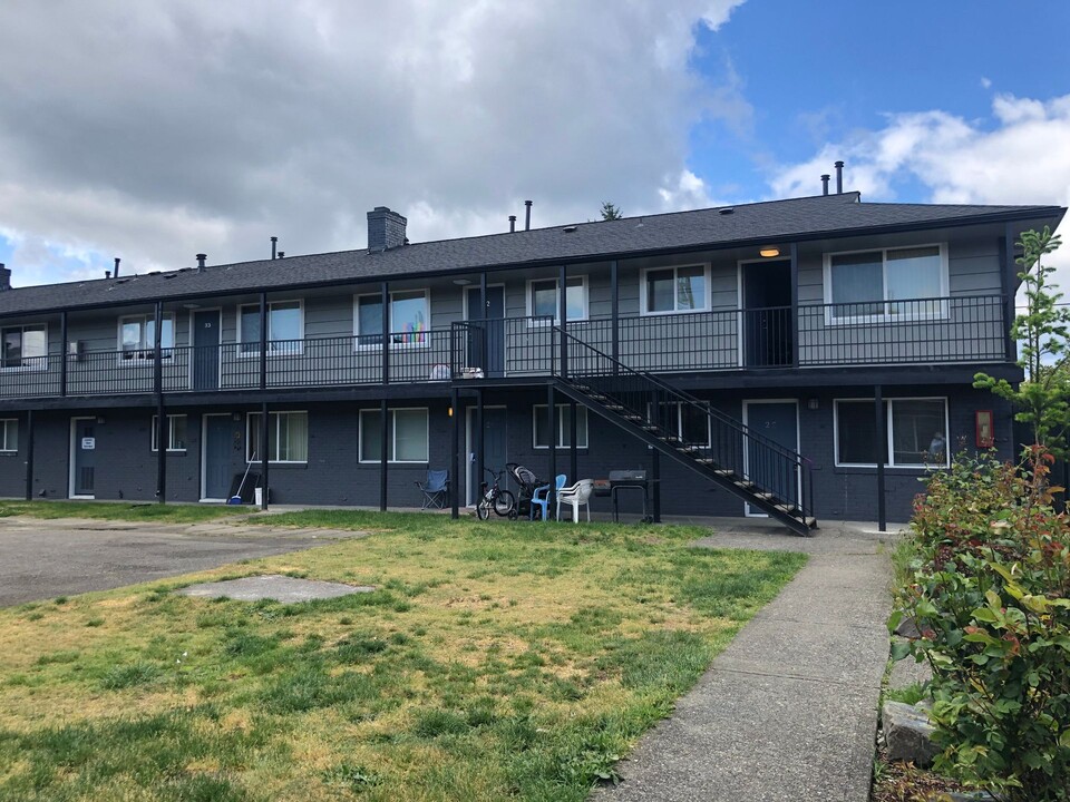 Bridgewood Estates Apartments in Lakewood, WA - Building Photo