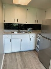 Sunquest Apartments in Vero Beach, FL - Foto de edificio - Interior Photo