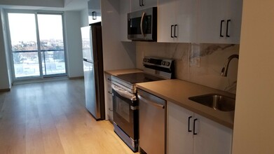 3429 Sheppard Av E in Toronto, ON - Building Photo - Building Photo