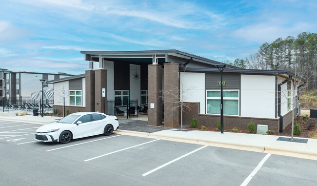 Rowan Woodland in Salisbury, NC - Building Photo - Building Photo