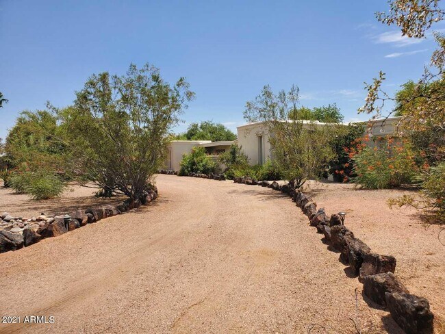 7441 E Century Dr in Scottsdale, AZ - Building Photo - Building Photo