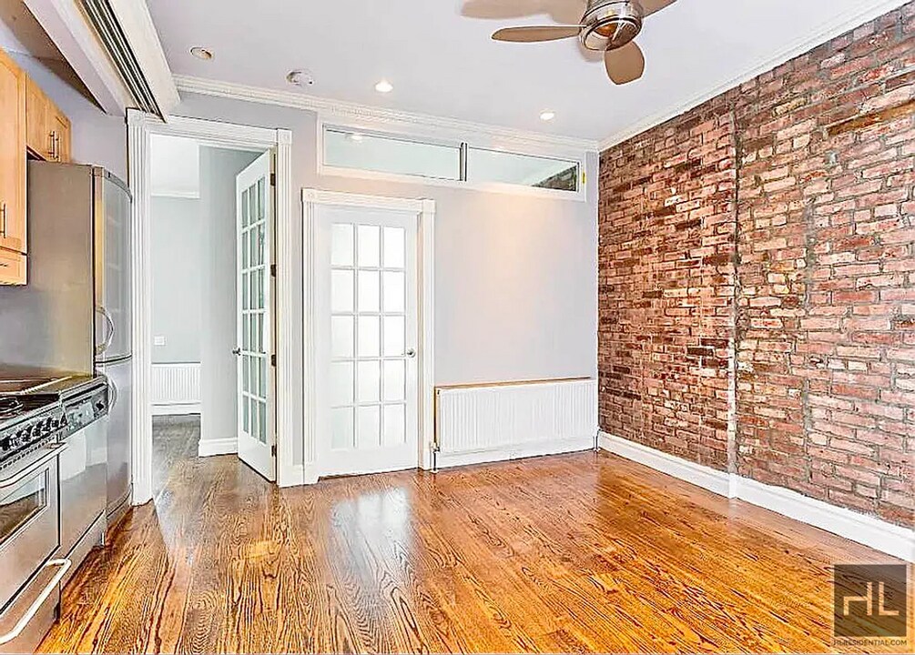 East 1st Street in New York, NY - Building Photo