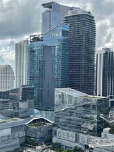 92 SW 3rd St, Unit 3203 in Miami, FL - Building Photo - Building Photo