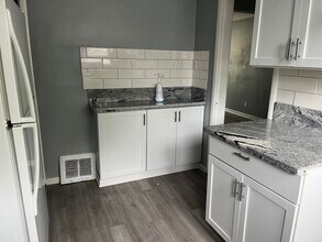 1360 Wentworth Ave in Calumet City, IL - Building Photo - Building Photo