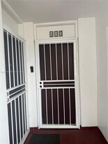3660 NE 166th St in Miami, FL - Building Photo