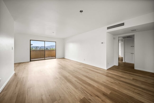 600 West Stocker Street, Unit 312 in Glendale, CA - Foto de edificio - Building Photo