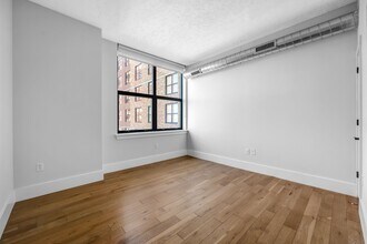 299 Coles St in Jersey City, NJ - Foto de edificio - Building Photo