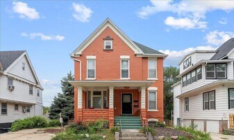 618 N 40th St in Omaha, NE - Building Photo