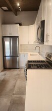 Oxnard Street Apartments in North Hollywood, CA - Building Photo - Building Photo