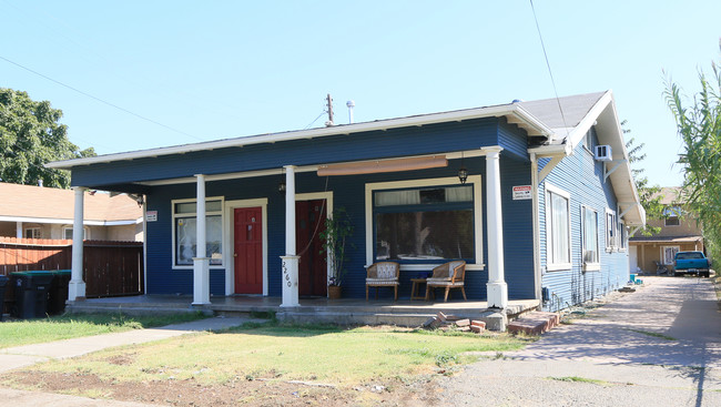 2260 S Monroe St in Stockton, CA - Building Photo - Building Photo