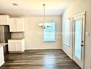 11200 Beckon Fls in Waco, TX - Building Photo - Building Photo