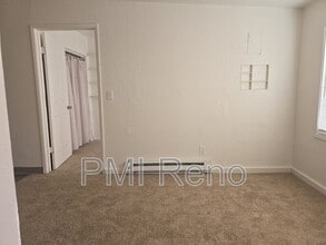 140 Victorian Ave in Sparks, NV - Building Photo - Building Photo