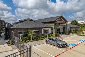 Saxon Pond Flats in Spring, TX - Building Photo - Building Photo