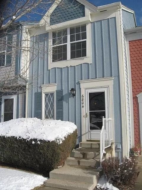 6804 S Independence St