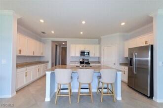 3983 E Hampton Cir in Alva, FL - Building Photo - Building Photo