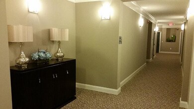 24636 Woolly Mammoth Ter, Unit 305 in Aldie, VA - Building Photo - Building Photo