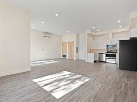 NoHo McCormick in North Hollywood, CA - Building Photo