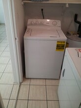 235 Bird Rd, Unit 235 in Coral Gables, FL - Foto de edificio - Building Photo