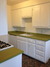 1136 Arthur St, Unit 3 in Marysville, CA - Foto de edificio - Building Photo
