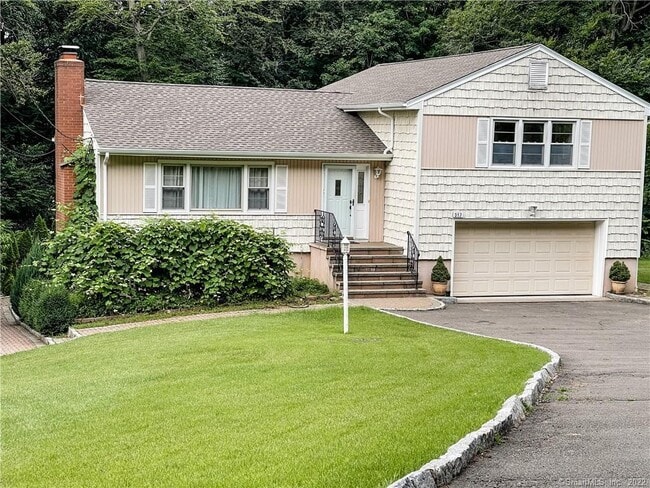 property at 317 Weeping Willow Ln