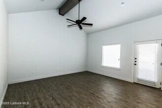 2516 111th St in Lubbock, TX - Building Photo - Building Photo