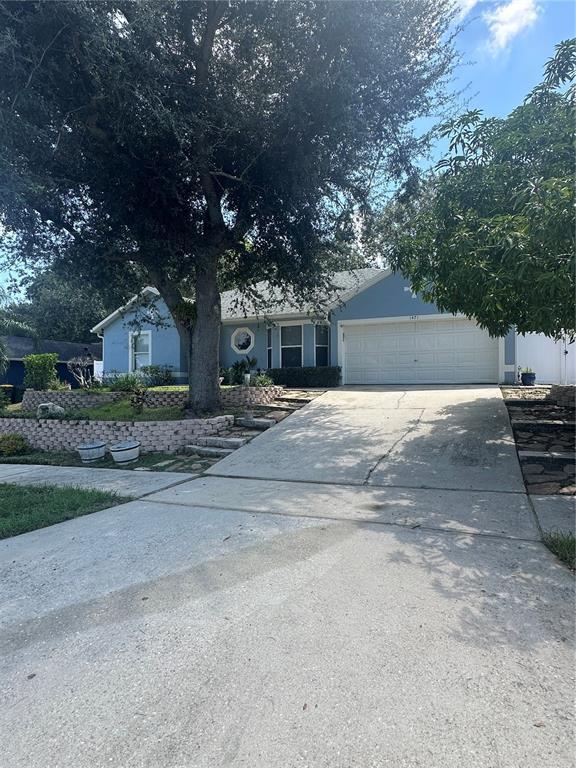 property at 1471 Muir Cir