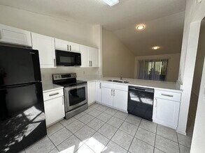2430 King Oak Ct in St. Cloud, FL - Building Photo - Building Photo
