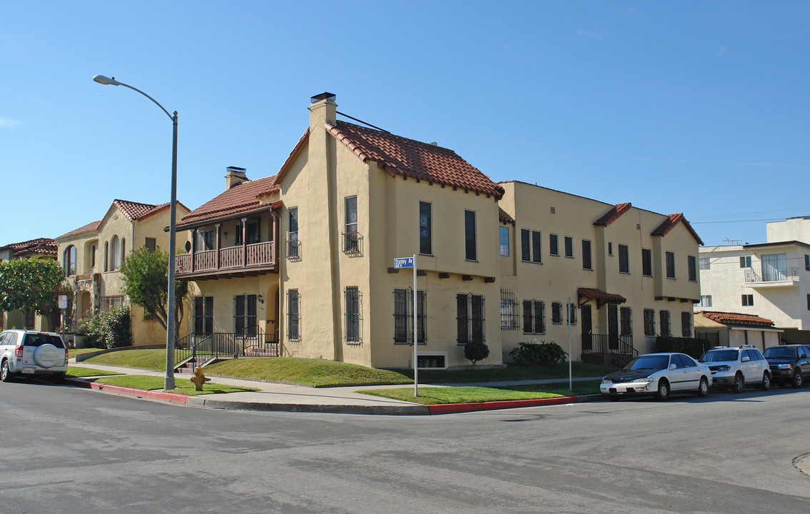 367 N Stanley Ave in Los Angeles, CA - Building Photo