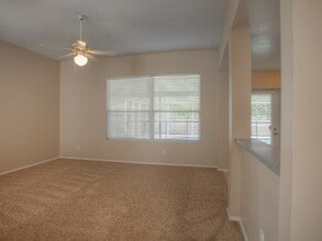 4033 Banbury Cir in Parrish, FL - Foto de edificio - Building Photo