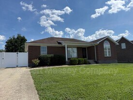 762 John Austin Ln in Mount Washington, KY - Building Photo