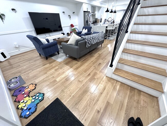 1427 Parkwood Pl NW in Washington, DC - Building Photo - Building Photo