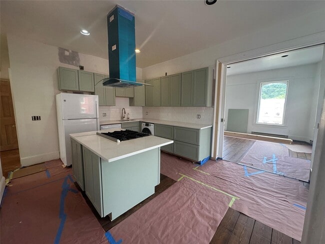 65 Broadway in Kingston, NY - Building Photo - Building Photo