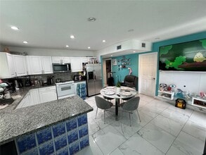 7000 NW 21st Ave in Miami, FL - Building Photo - Building Photo